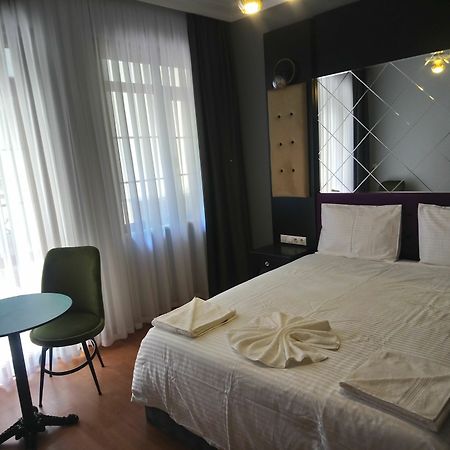 Royal Garden Suite And Hotel Istambul Extérieur photo